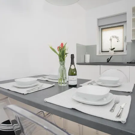 Apartament Silver Stone *