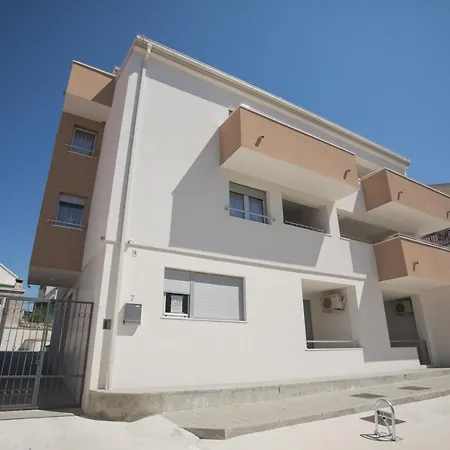 Silver Stone Apartman
