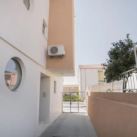 Silver Stone Apartman *