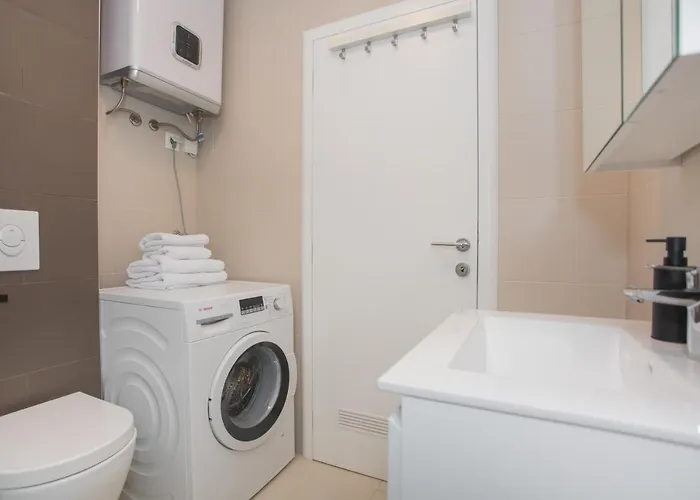 Silver Stone Apartman *